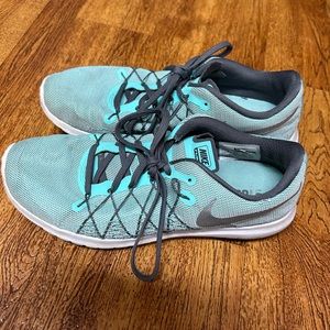 Nike Fury 2 running shoe